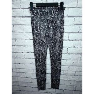 Spanx Womens Gray Black Faux Leather Snake Shine Snakeskin Leggings Size Small